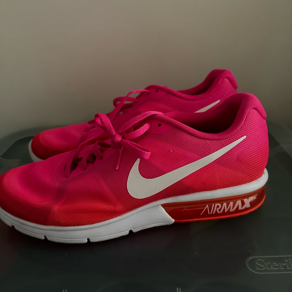 Nike Ladies Sneakers